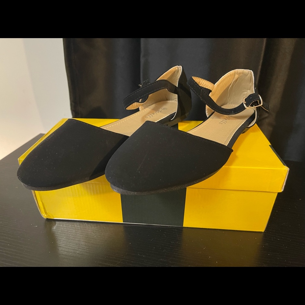 Wells Black Flats